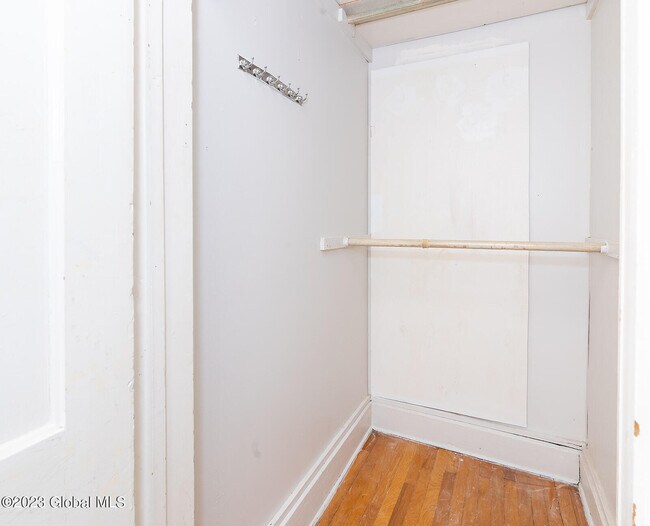 Building Photo - 338 Madison Ave