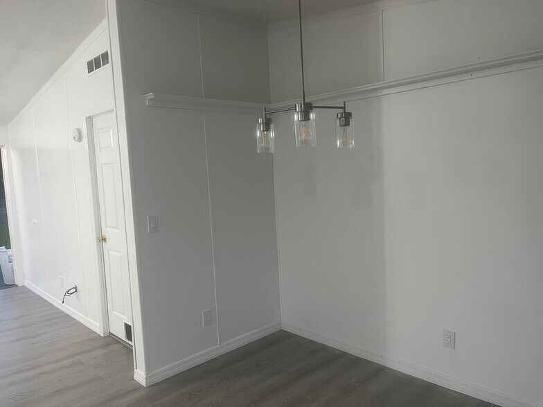 Building Photo - 4620 Hunting Lodge Dr