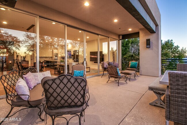 Building Photo - 4201 N Marshall Way