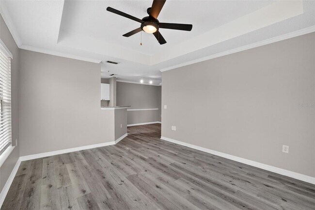 Building Photo - 18001 Richmond Pl Dr