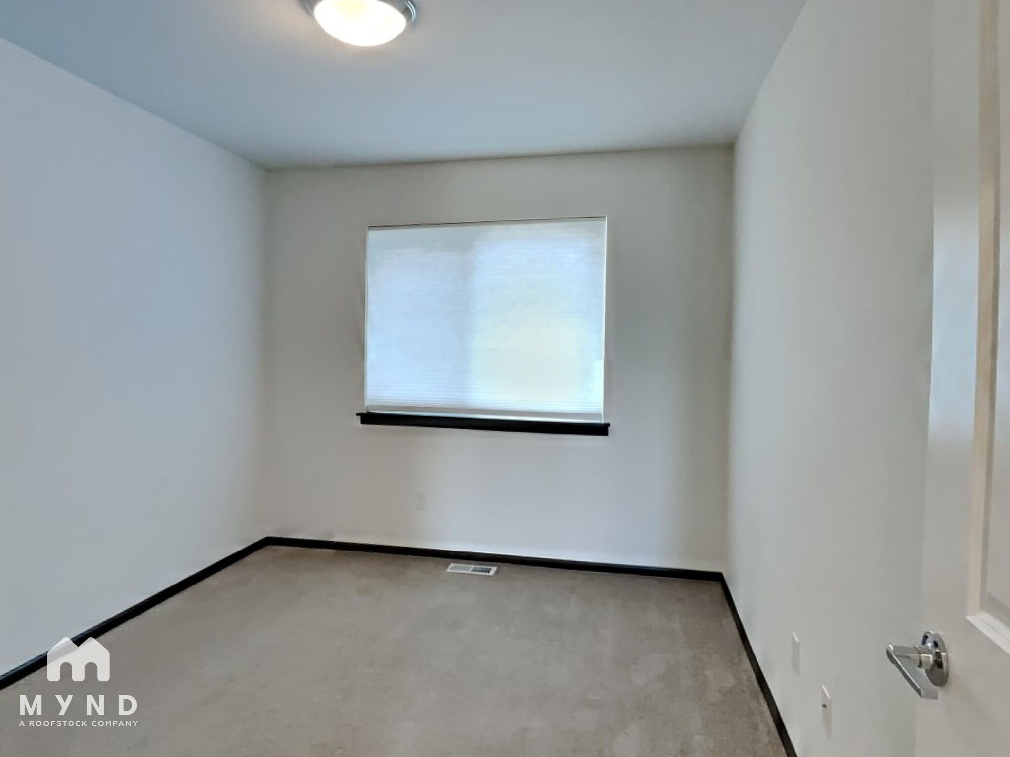 Building Photo - 2753 S 124th Ln