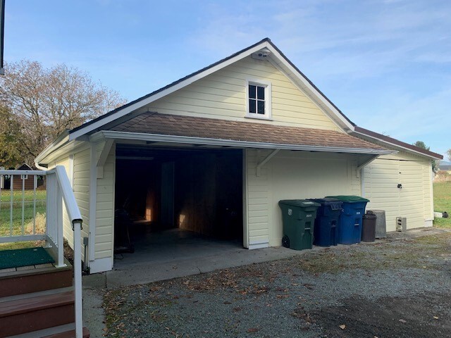 Building Photo - 762 Rhodes Rd