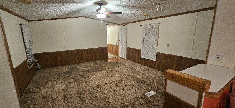 Building Photo - 404 N Washington St