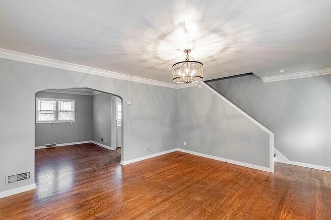 Building Photo - 2511 N 52nd St