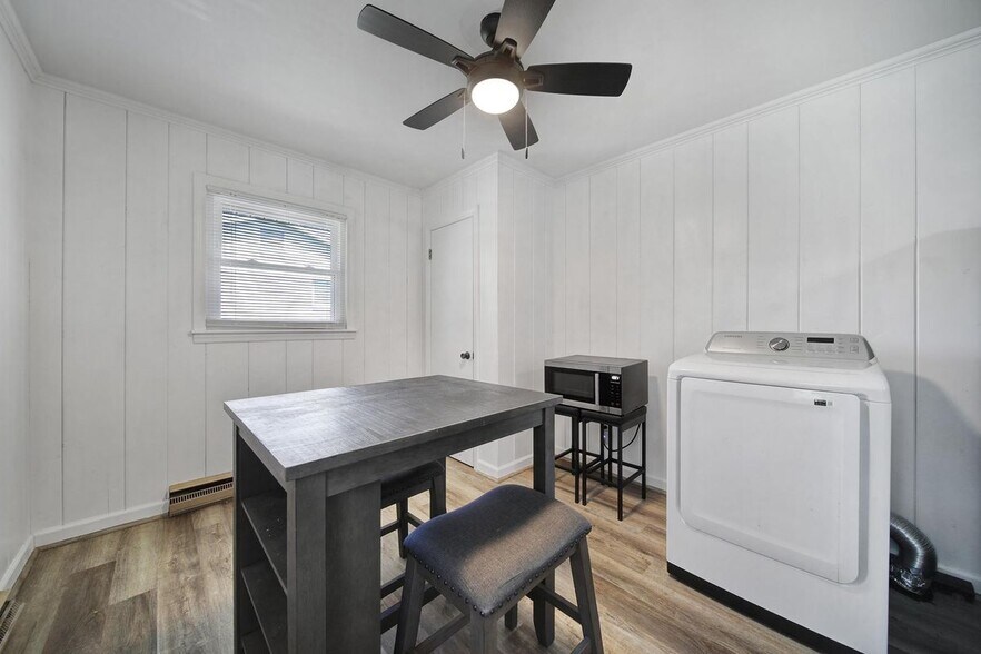 Building Photo - 4301 Briarhill Dr