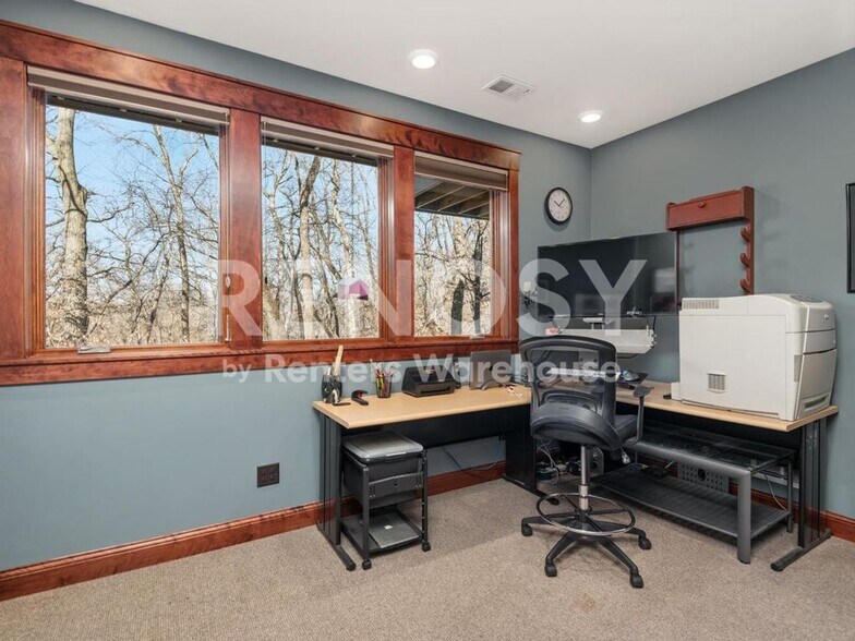 Building Photo - 1912 Linner Woods Ct