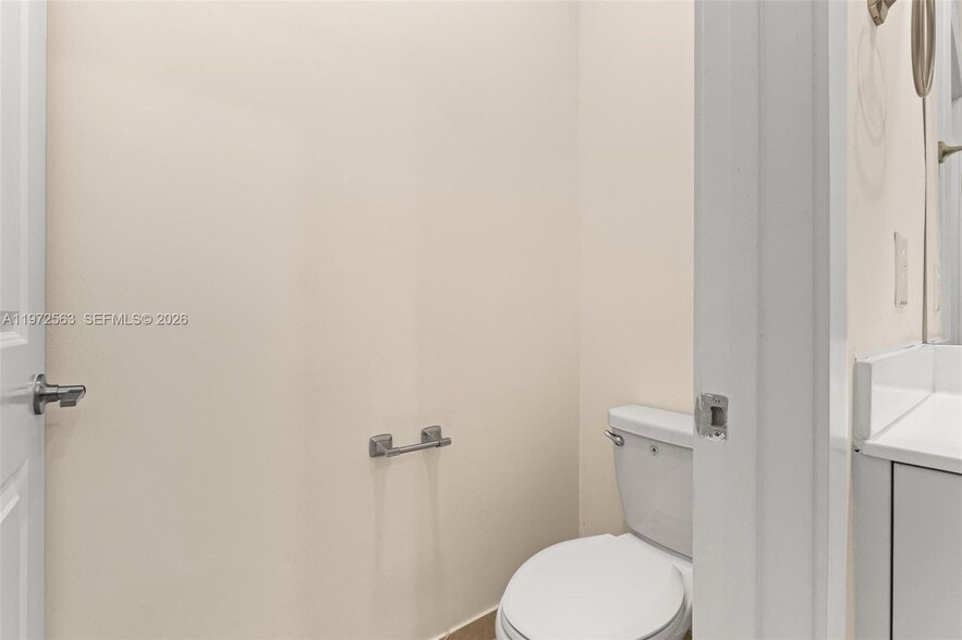 Building Photo - 4546 NW 83rd Ave