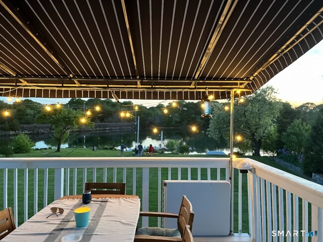 Building Photo - 201 Seneca Dr