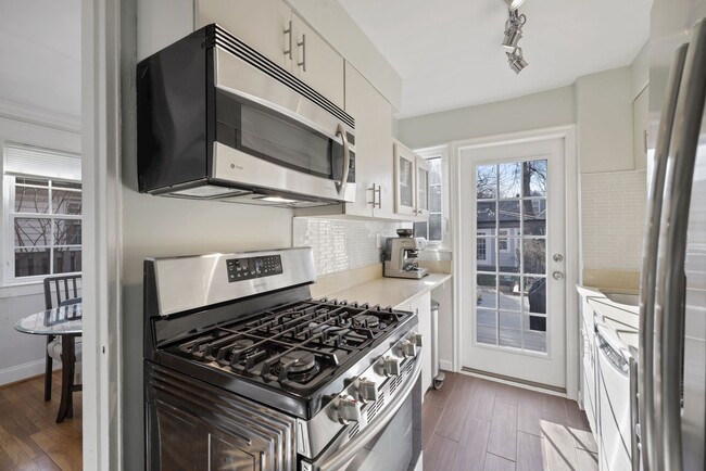 Kitchen looking to rear - 509 E Custis Ave