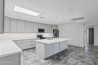 Building Photo - 5859 E Thomas Rd