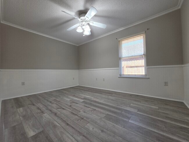 Building Photo - 2295 Heritage Cir
