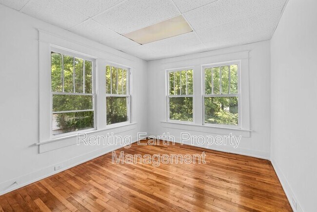 Building Photo - 1149 15th St SW