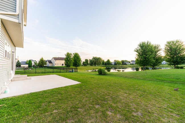 Building Photo - 1125 Juniper Dr