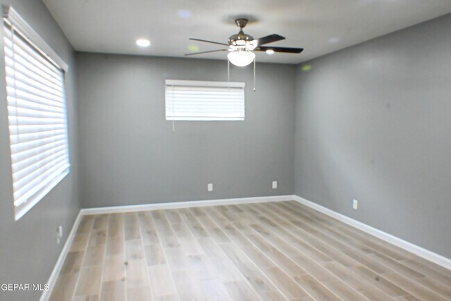 Building Photo - 3405 Hixson Street