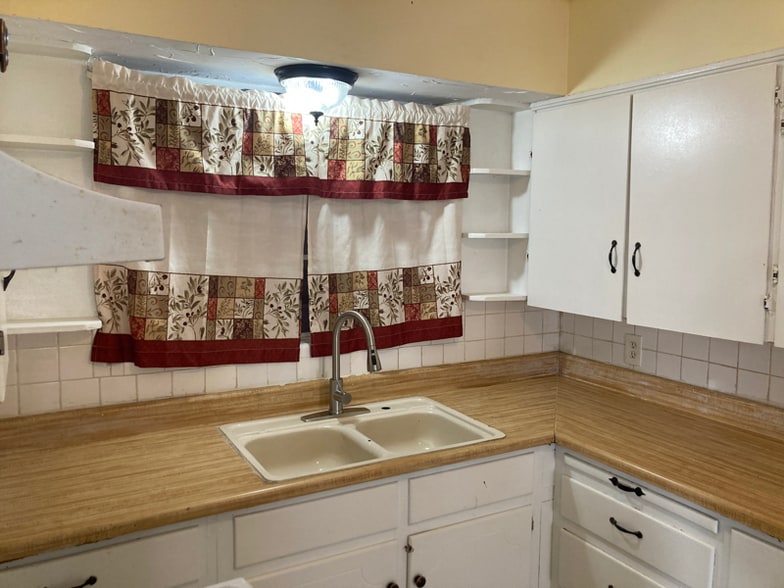 Building Photo - 2349 Las Cruces Ln