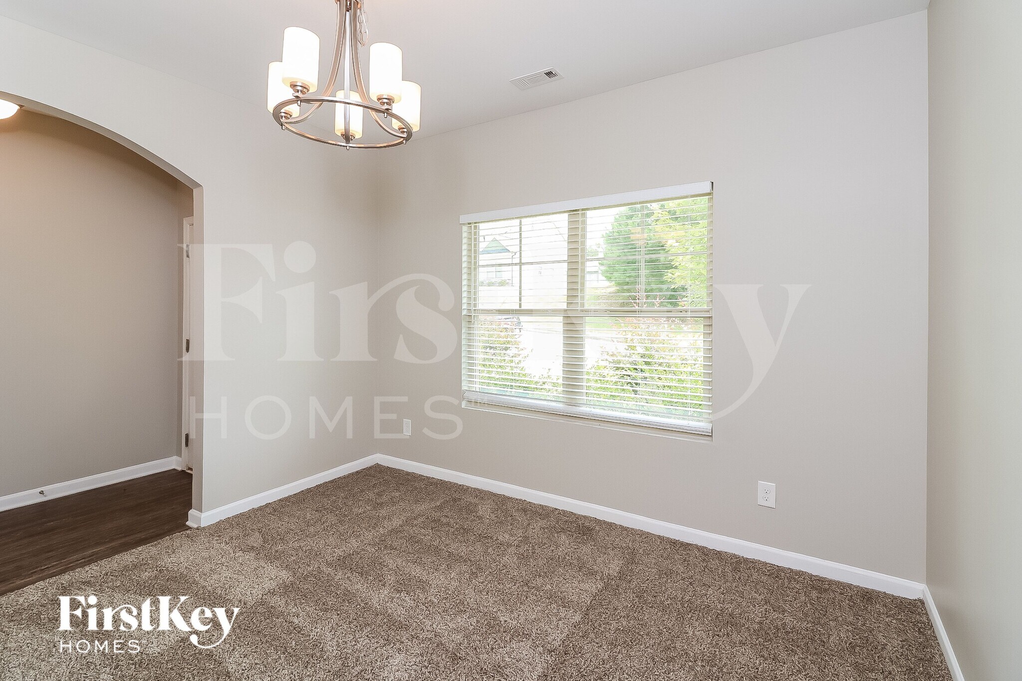 Building Photo - 23 Holsteiner Ln