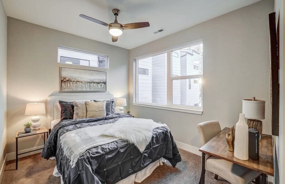 Building Photo - 3816 Zenobia St