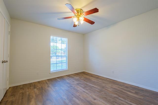 Building Photo - 2733 Leameadow Dr