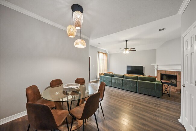 Building Photo - 11307 Alcott Dr