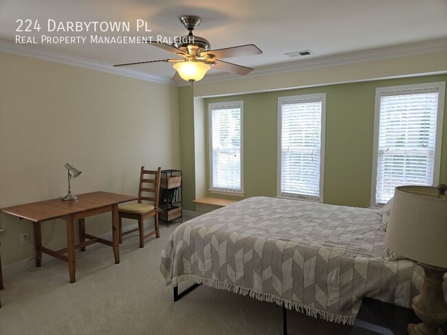 Building Photo - 224 Darbytown Pl