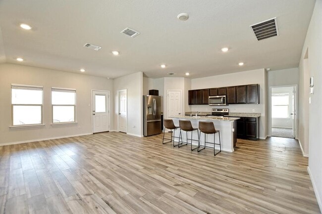 Building Photo - 508 Wyatt Wy