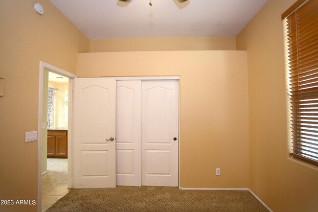 Building Photo - 779 E Mead Dr