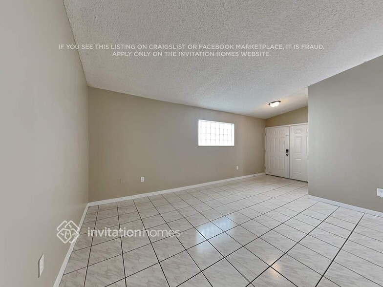 Building Photo - 3568 W 72nd St