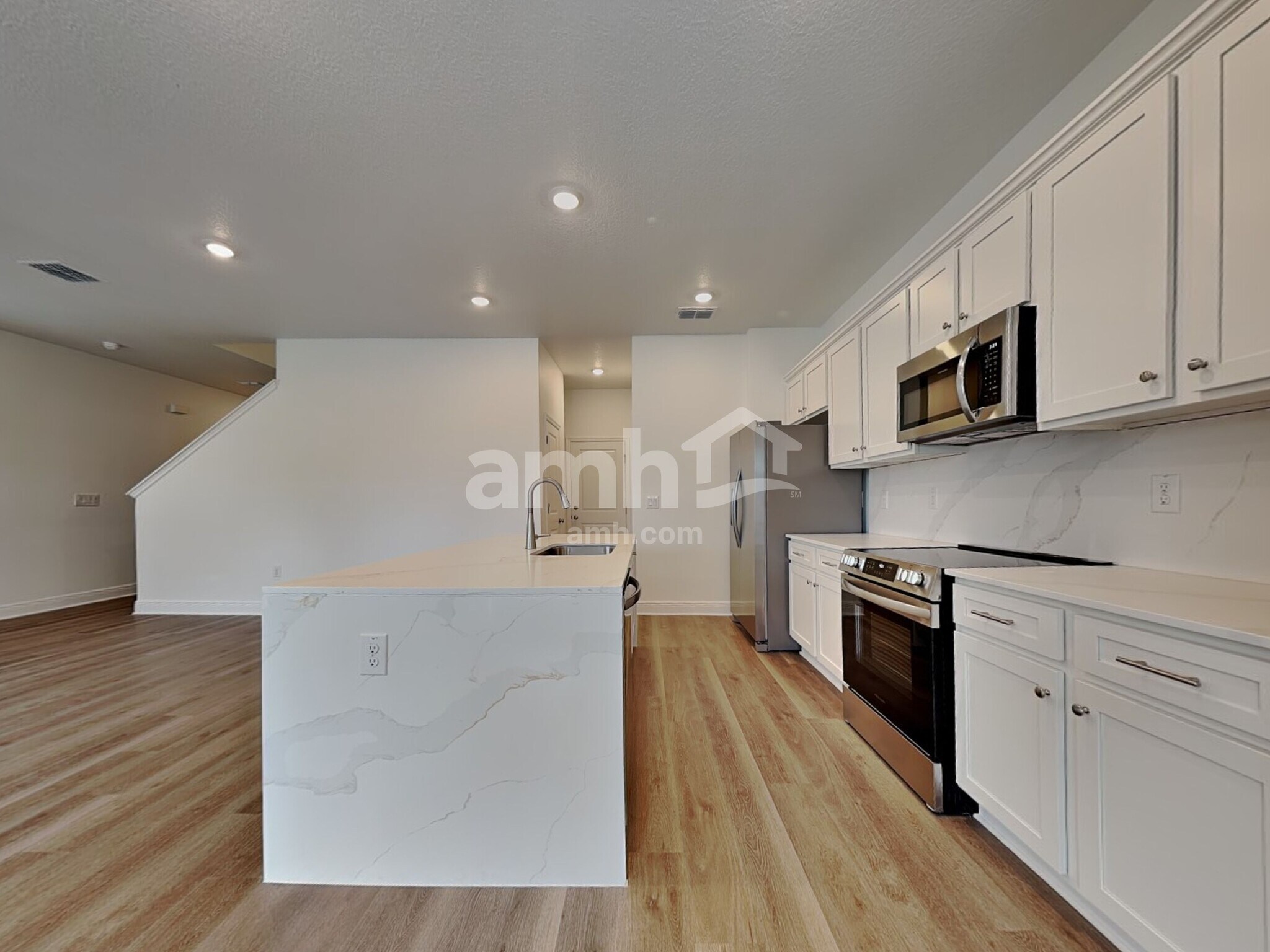 Building Photo - 6741 Atlantic Bch Ave