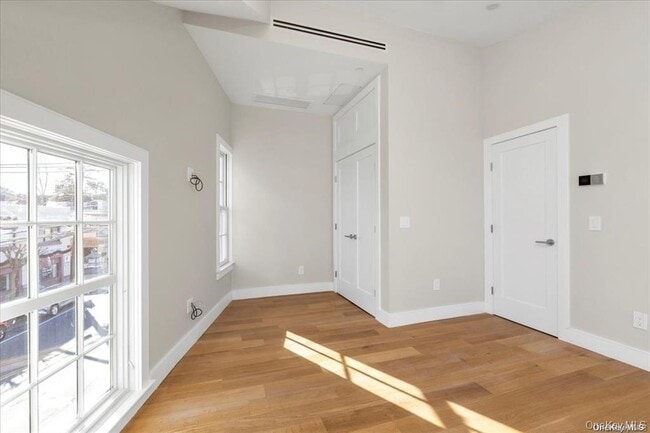 Building Photo - 108 South St