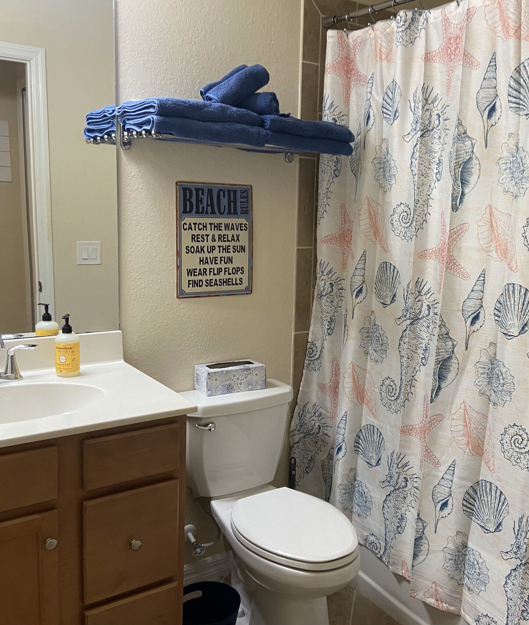 Building Photo - 13671 Julias Way