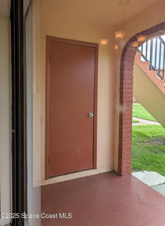 Building Photo - 121 San Juan Cir