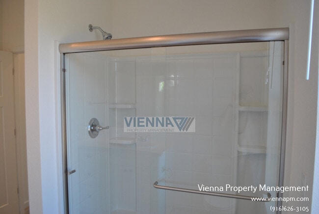 Building Photo - 7076 Auburn Blvd