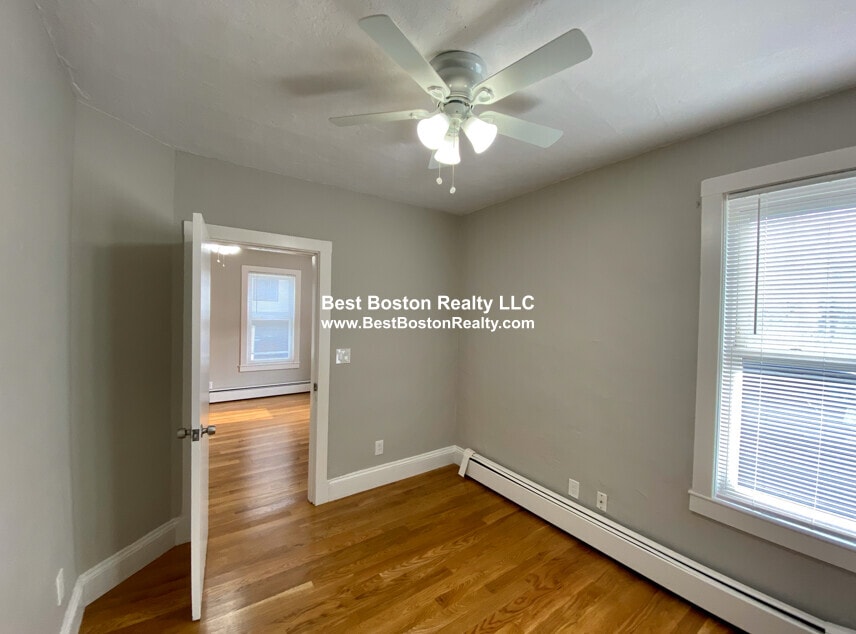 Building Photo - 23 Elmer St