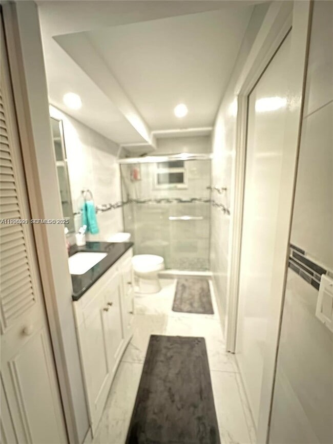 Building Photo - 1481 S Ocean Blvd