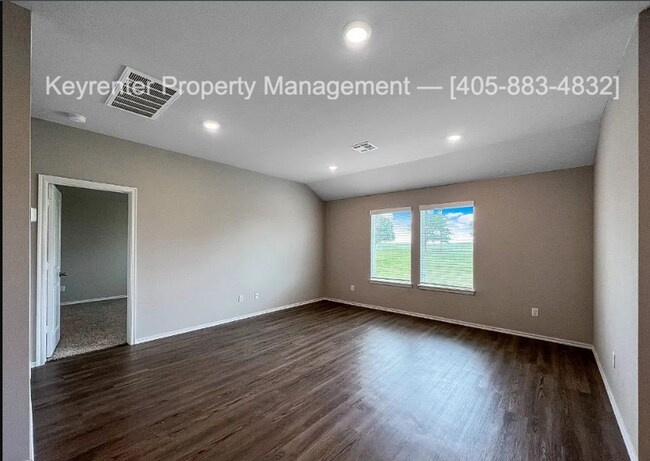 Building Photo - 4 Bed | 2 Bath | Claremore | Estates at Stone Creek