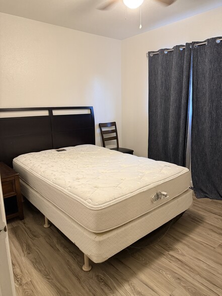 Building Photo - 87-119 Hakimo Rd