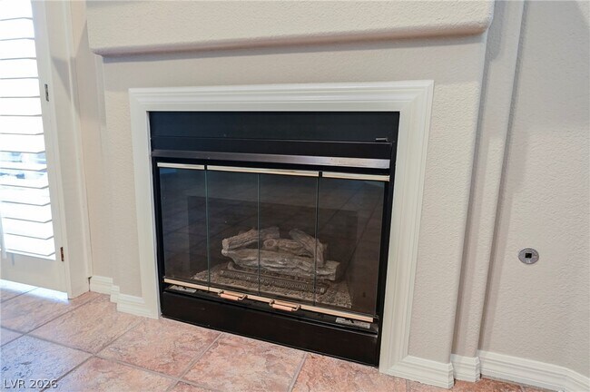 Building Photo - 9108 Vista Greens Way