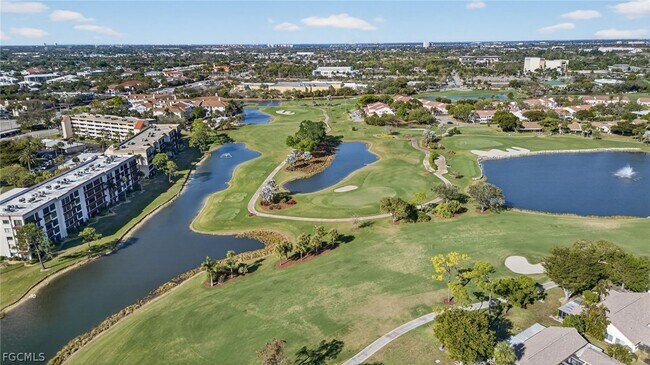 Building Photo - 7430 Lake Breeze Dr