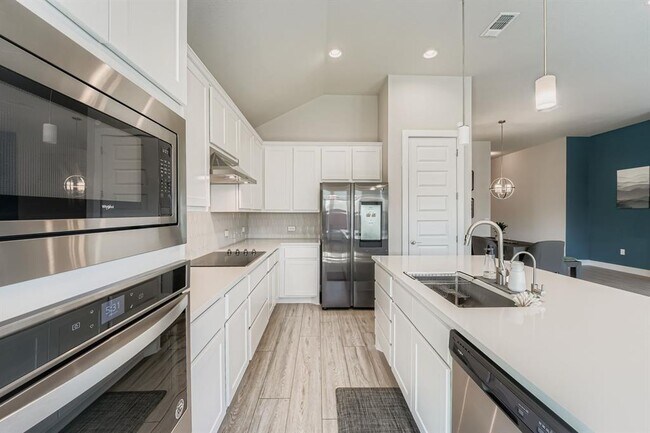 Building Photo - 9800 Grapevine Leaf Dr