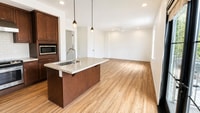 Building Photo - Walkable Sunny West End 2b 1.5ba in downtown San Rafael