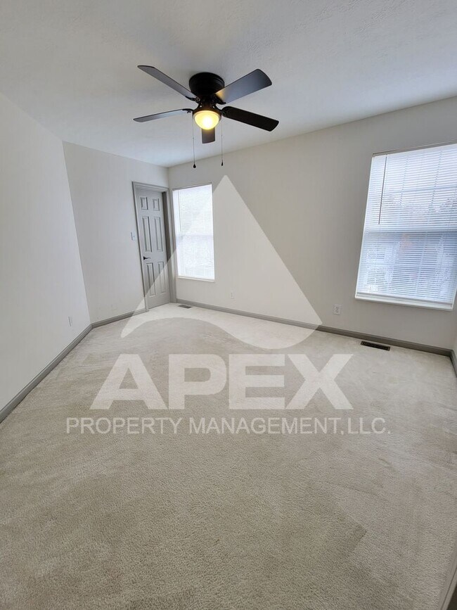 Building Photo - Beautiful 3 Bd/2.5 Ba Single Family home w/Bonus Rm in West Knoxville!