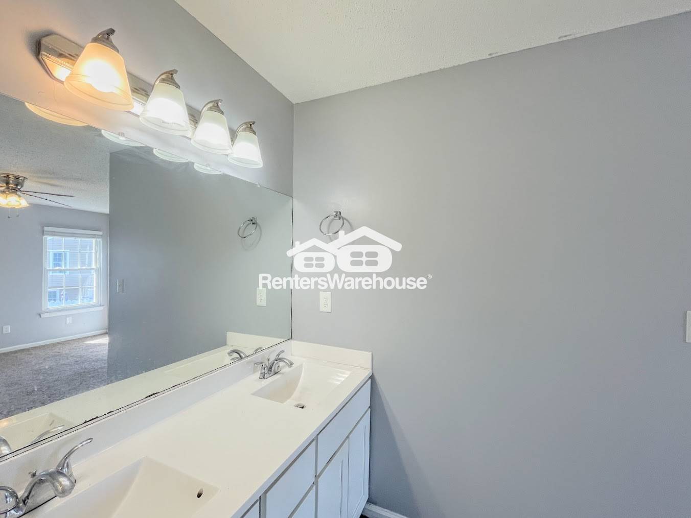 Building Photo - 651 Ridge Cir