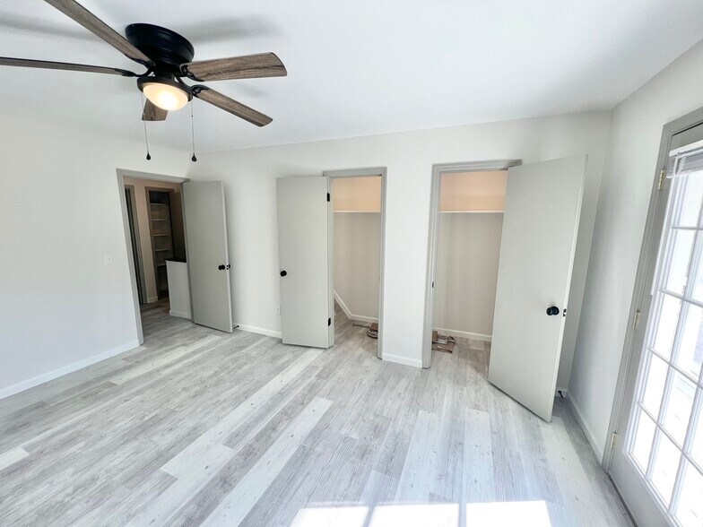 Front Upper Bedroom - 266 Fleming Rd