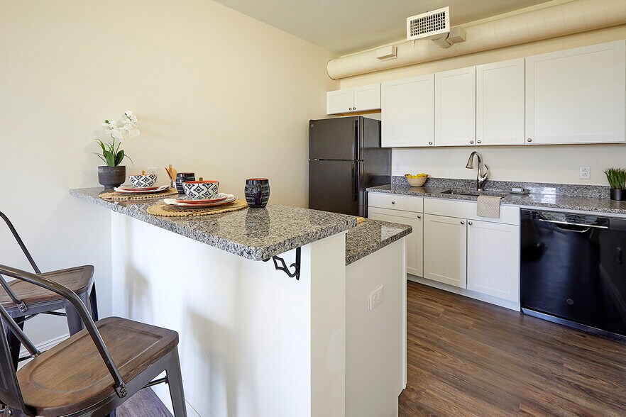 The Linden 132 Marginal Way Portland ME 04101 Apartment Finder