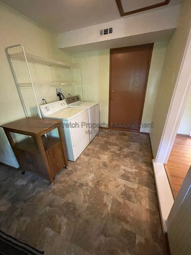 Building Photo - 6132 IL-162