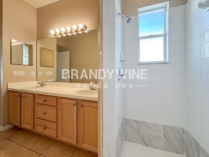 Building Photo - 1837 Atlantic Dr