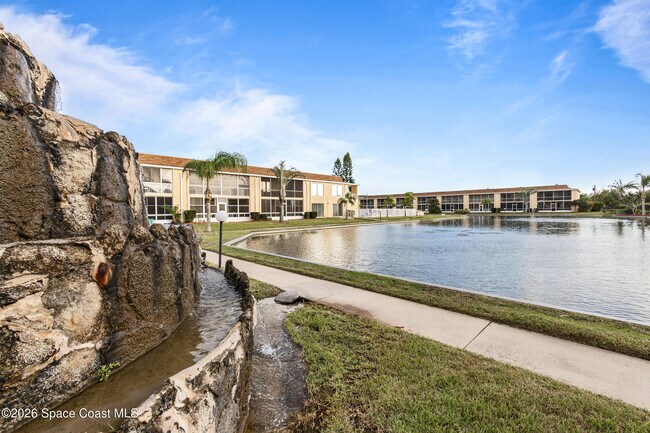 Building Photo - 2135 N Courtenay Pkwy