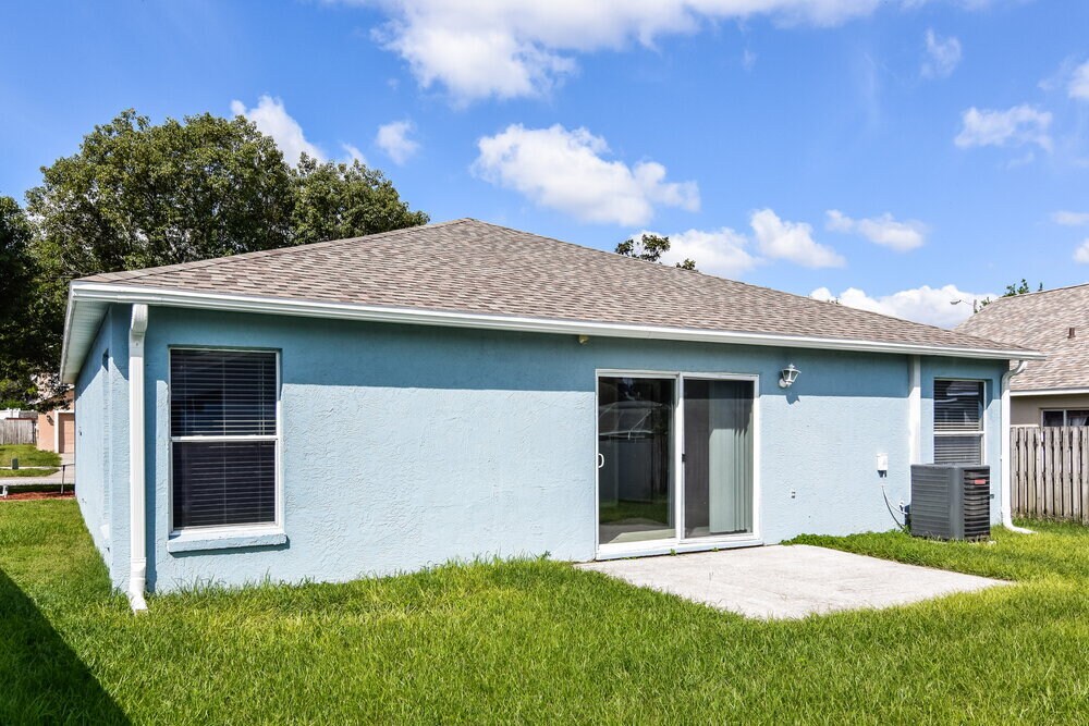 Building Photo - 411 Sonoma Dr