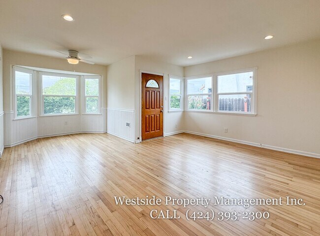 Building Photo - 740 Flower Ave
