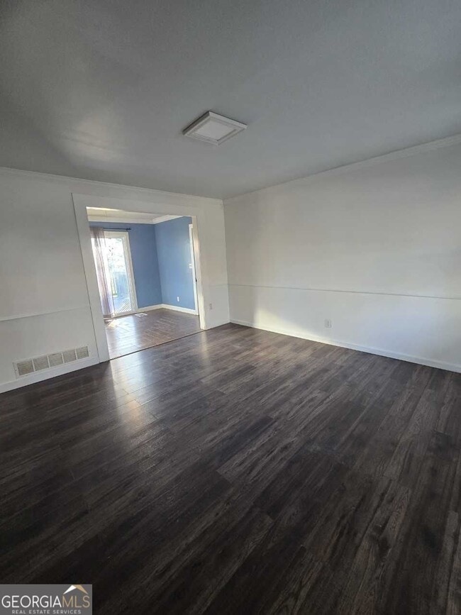 Building Photo - 707 Melrose Dr